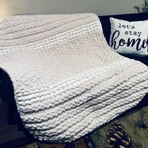 Hand Knit Cozy Oatmeal Textured Throw Blanket